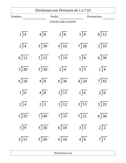 La hoja de ejercicios de Divisiones básicas con divisores y cocientes entre 1 y 7 con símbolo/galera de división larga (50 preguntas) (J)